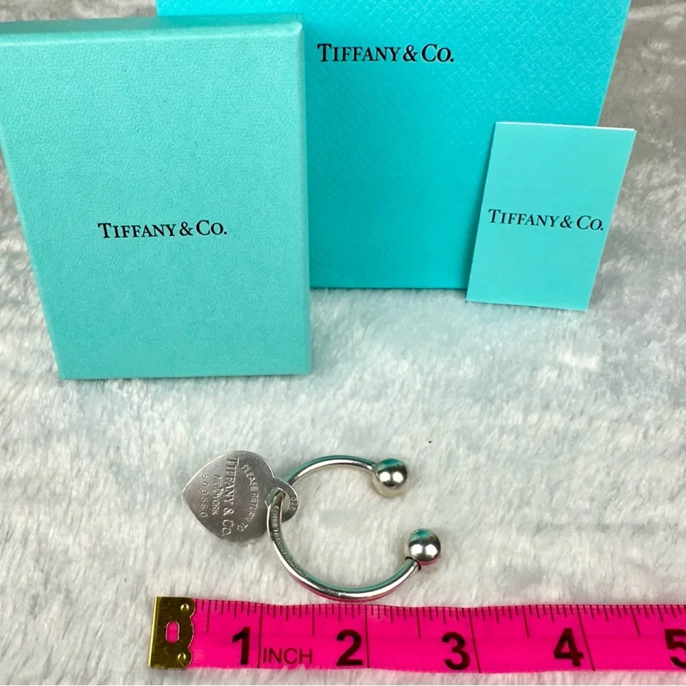 Tiffany & Co 925 Silver Keyring Charm VERY NICE. GREAT GIFT IDEA! - Picture 8 of 8